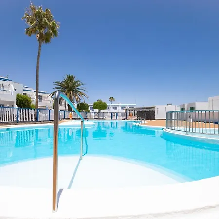 Atalaya Ground Floor Poolside Apartment *